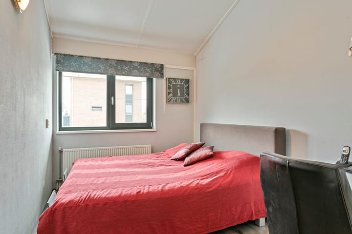 Photo 15 of Alex Roosdorpstraat 4