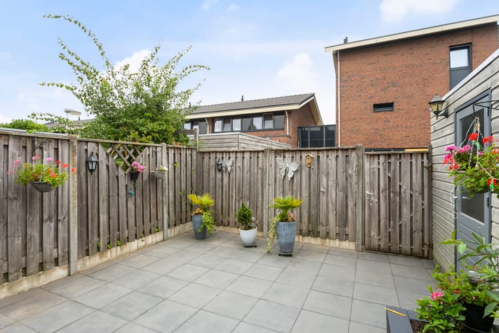 Photo 23 of Alex Roosdorpstraat 4