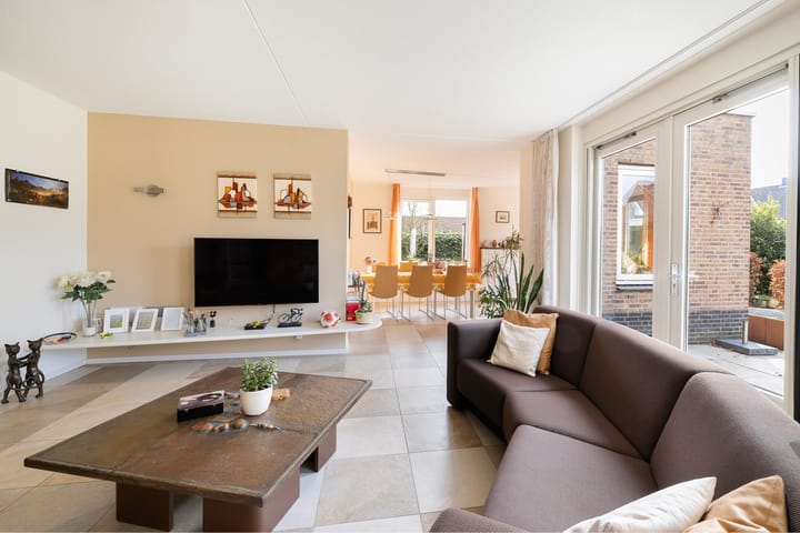 Foto 5 van Archeologenweide 5