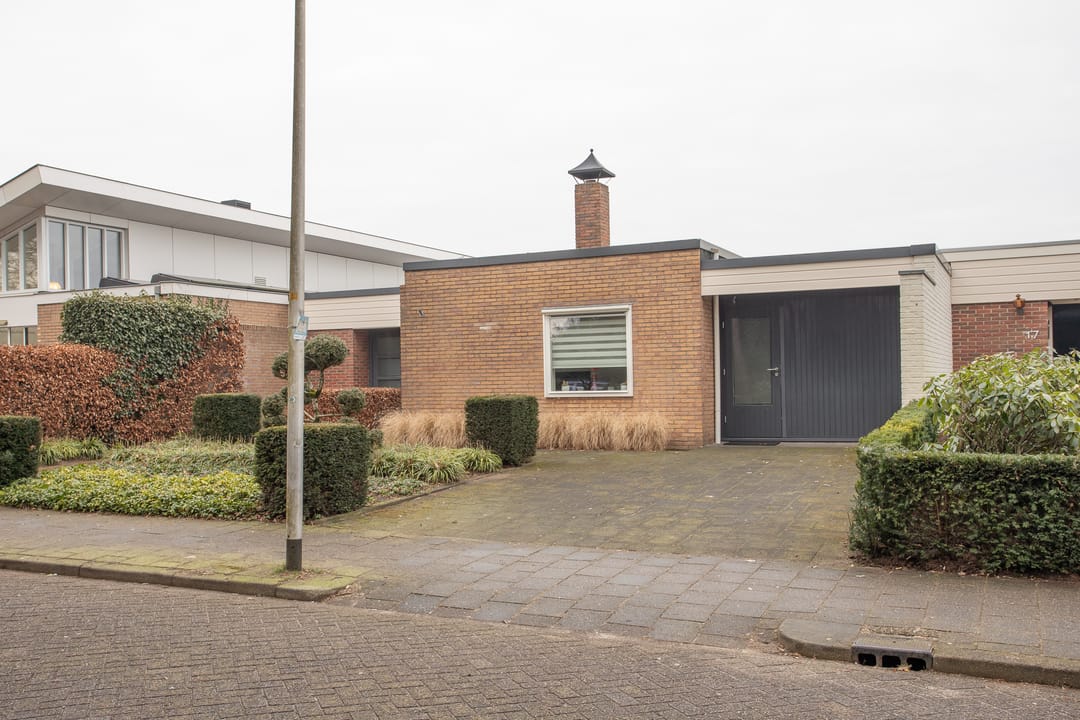 Foto 61 van Dahliastraat 15