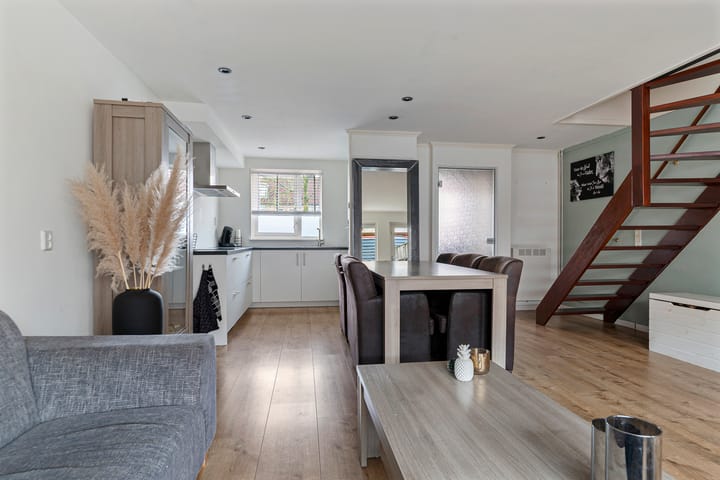 Photo 11 of Schoofstraat 50