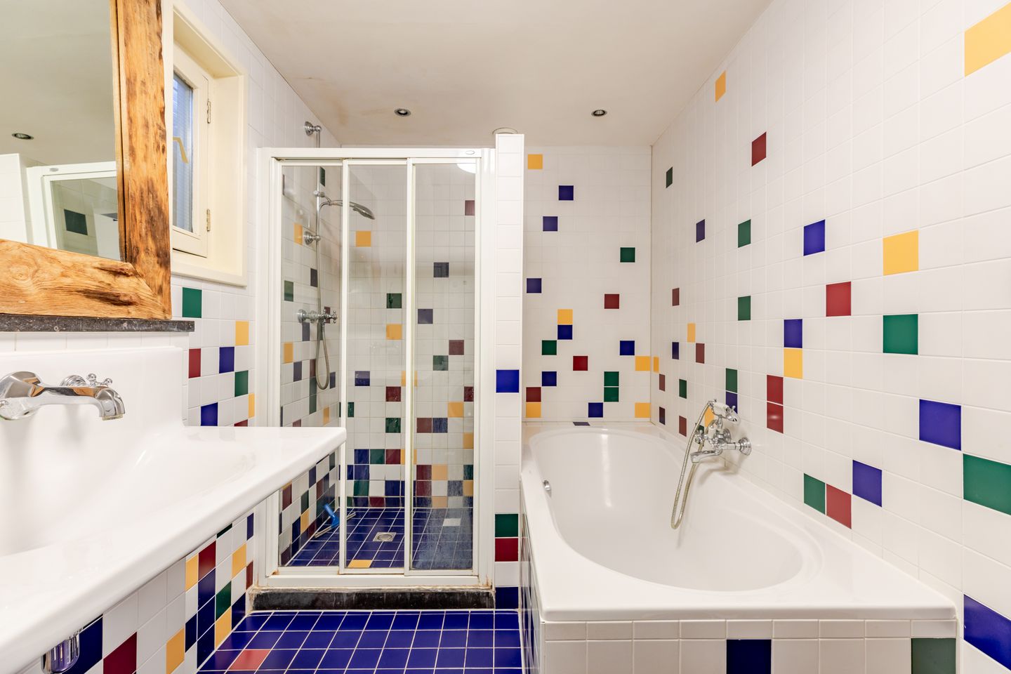 Foto 25 van Warder 121