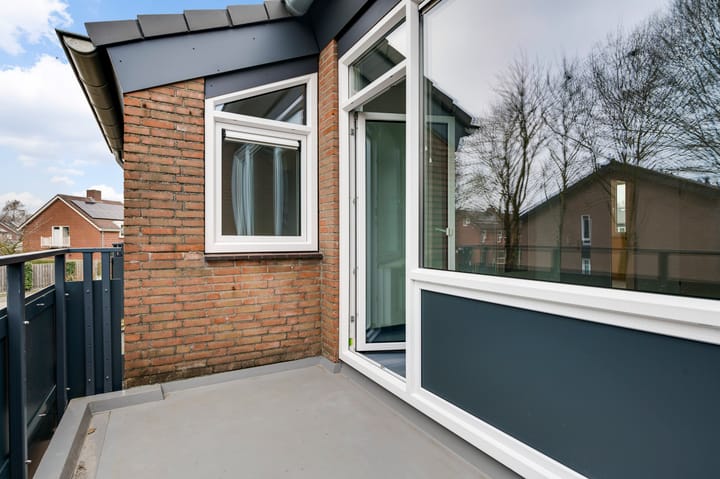 Foto 21 van Schout van der Voortstraat 13