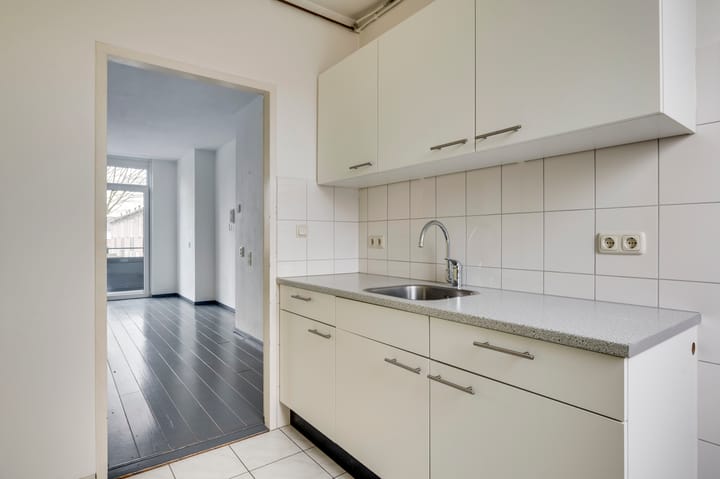 Foto 25 van Schout van der Voortstraat 13