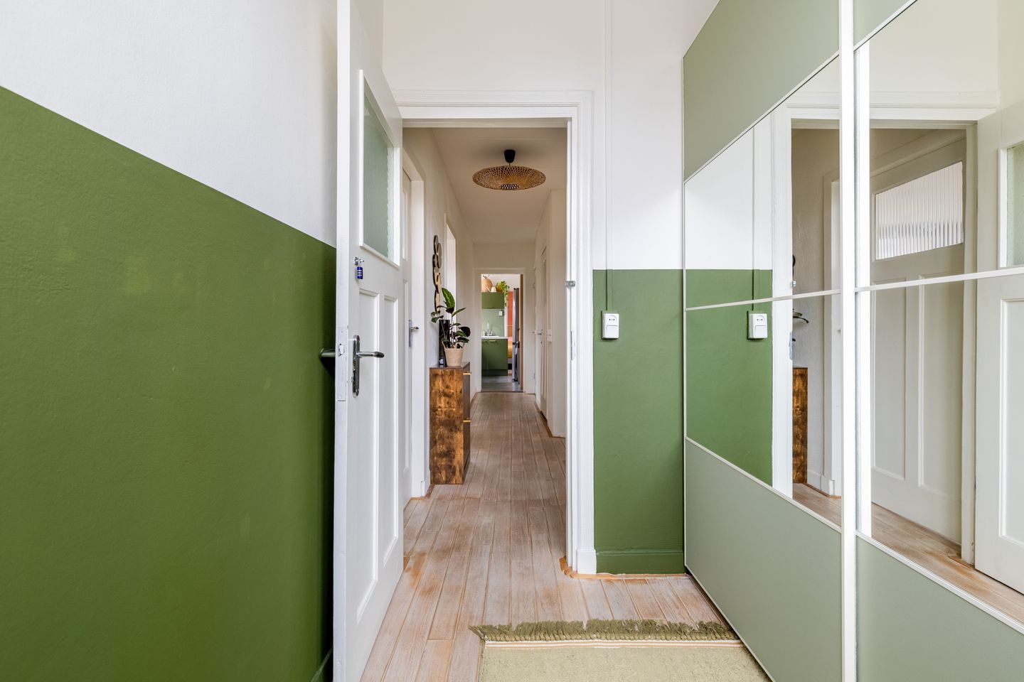 Foto 35 van Heuvelstraat 14-A