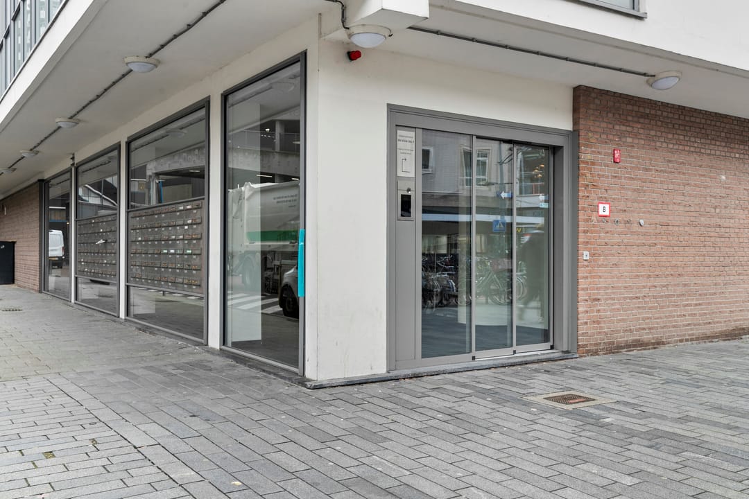 Photo 23 of Karel Doormanstraat 382-S