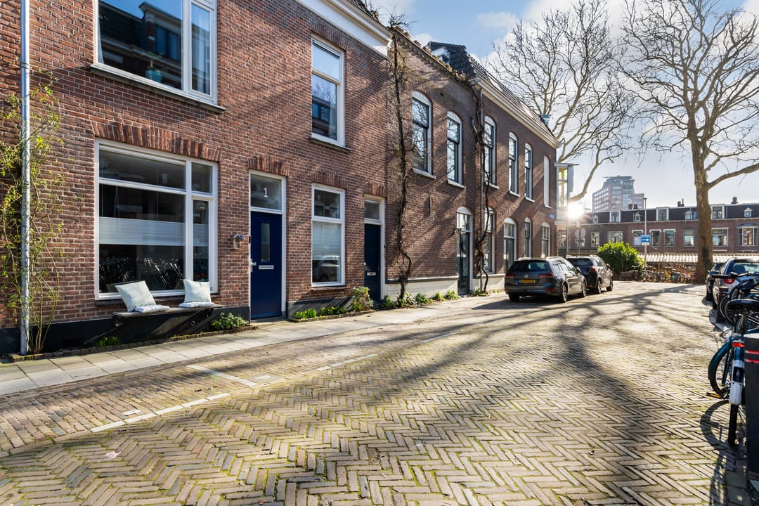 Photo 2 of Laurens Reaalstraat 1