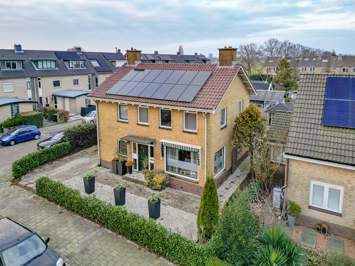 Foto 7 van Admiraal de Ruyterstraat 9