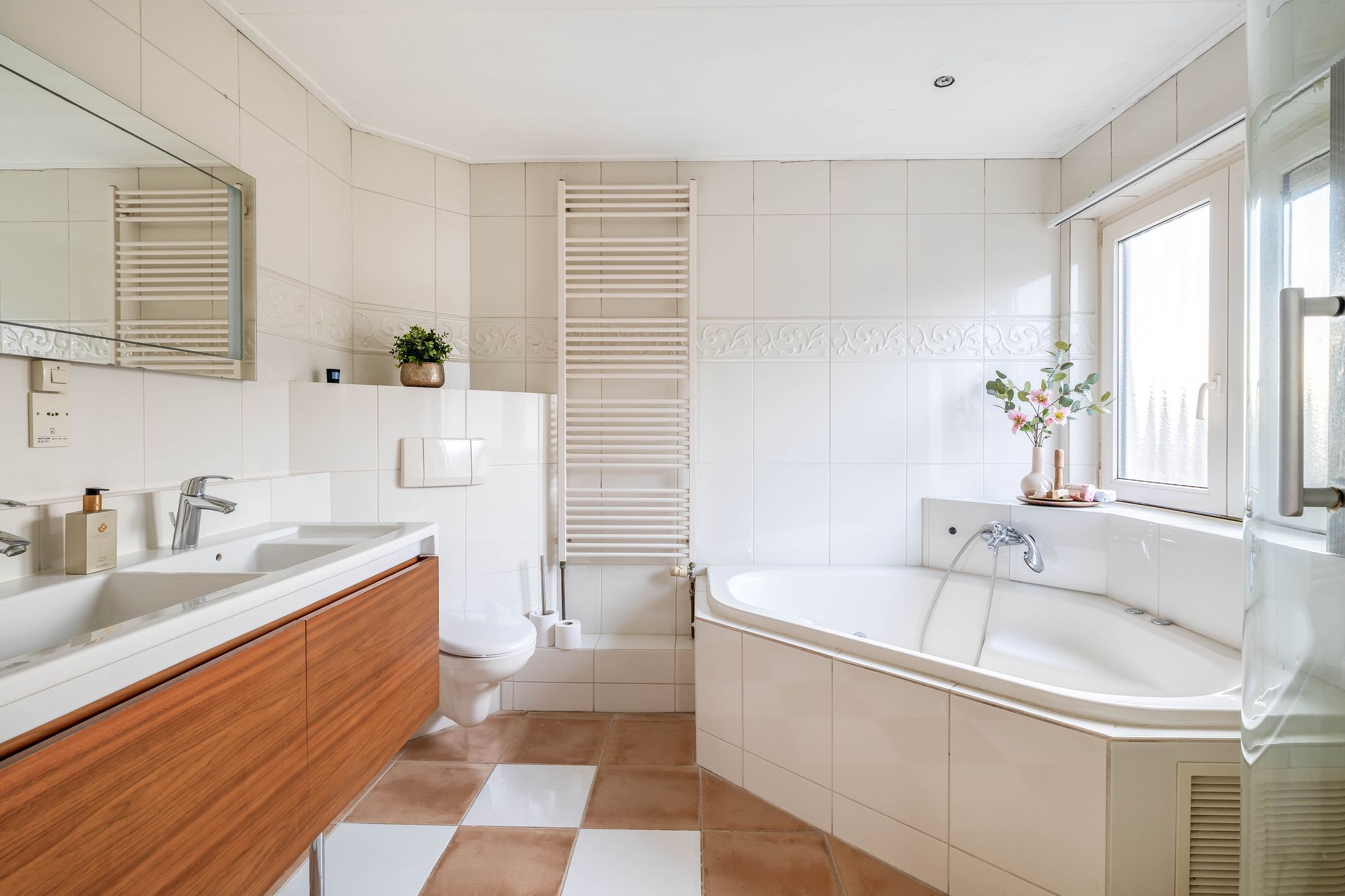 Foto 33 van Admiraal de Ruyterstraat 9