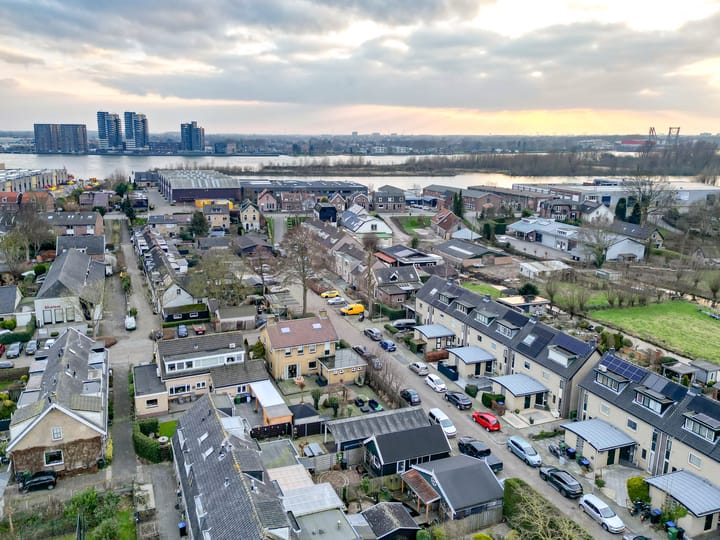 Foto 56 van Admiraal de Ruyterstraat 9