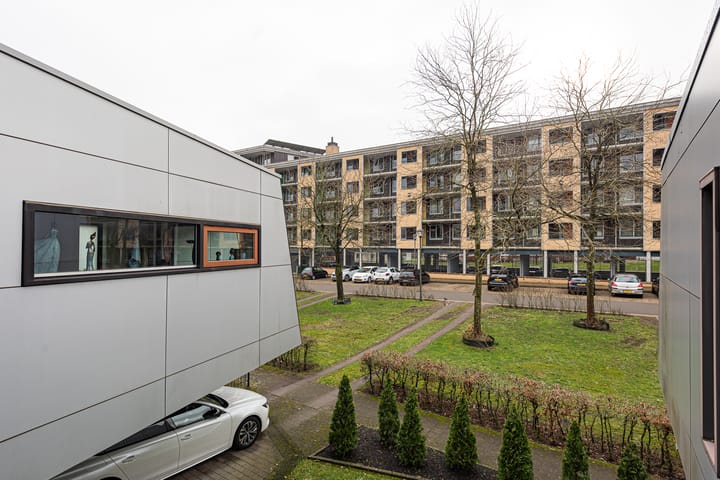 Foto 17 van Charley Tooropstraat 6