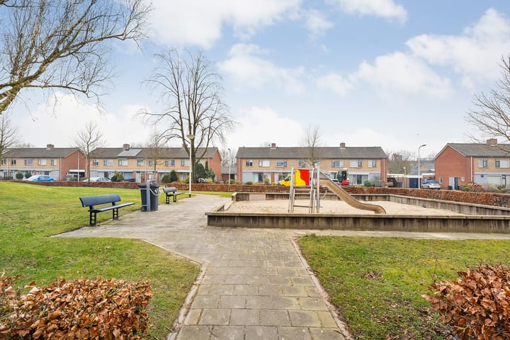 Foto 10 van Dahliastraat 16