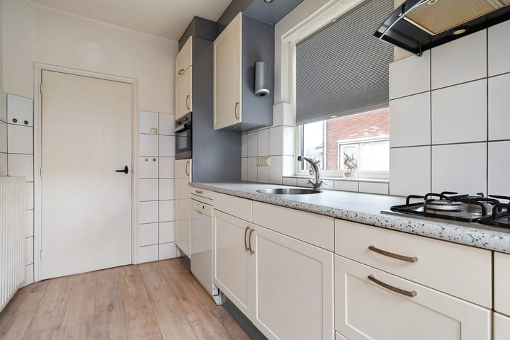 Foto 2 van Dahliastraat 16