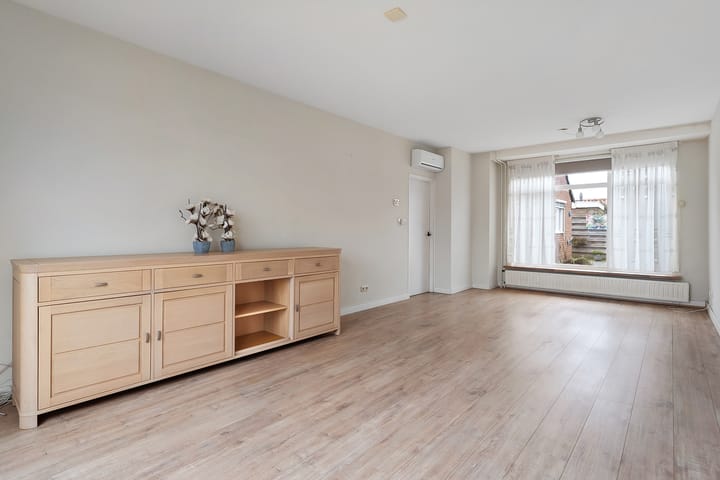 Foto 15 van Dahliastraat 16