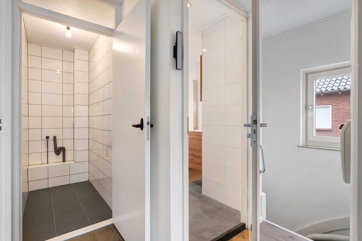 Foto 17 van Dahliastraat 16