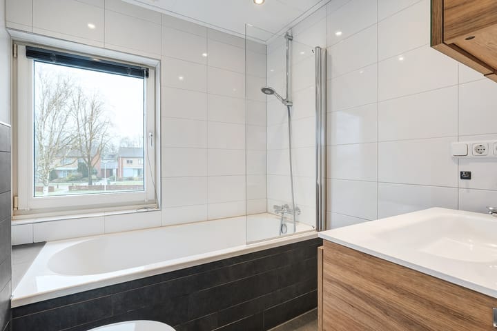 Foto 27 van Dahliastraat 16