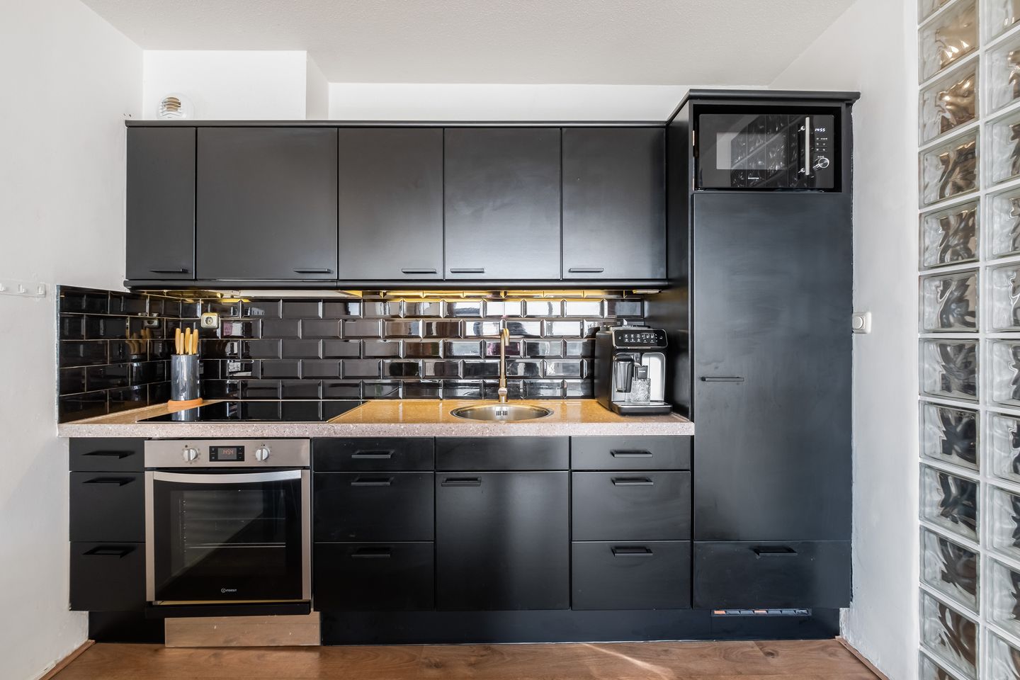 Foto 19 van Kribbemonde 87