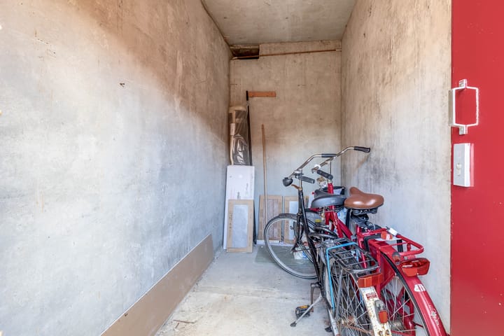 Foto 33 van Plutolaan 517