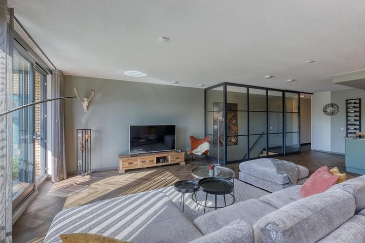 Foto 4 van Sir Winston Churchillln 370-F302