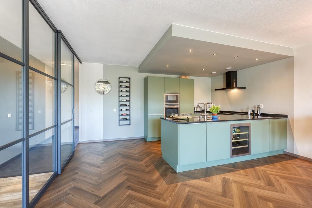 Foto 7 van Sir Winston Churchillln 370-F302