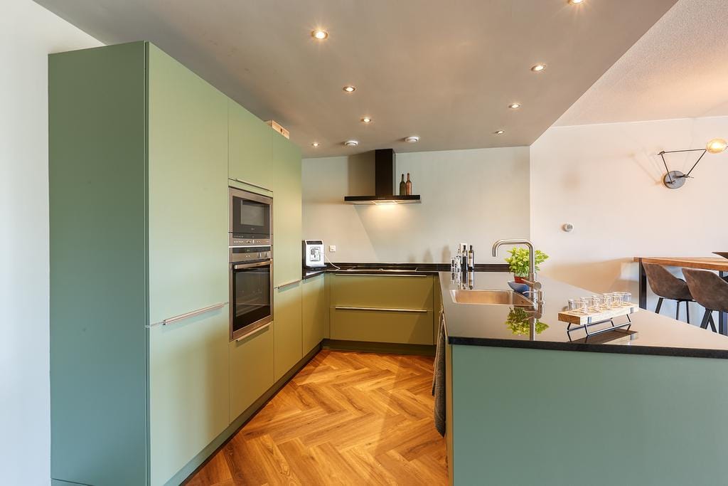 Foto 10 van Sir Winston Churchillln 370-F302