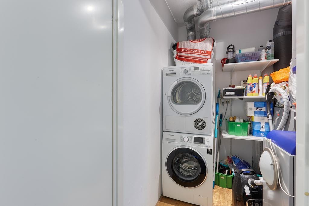 Foto 24 van Sir Winston Churchillln 370-F302