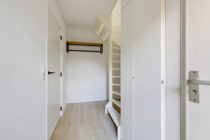 Foto 8 van Leeuwerikstraat 5