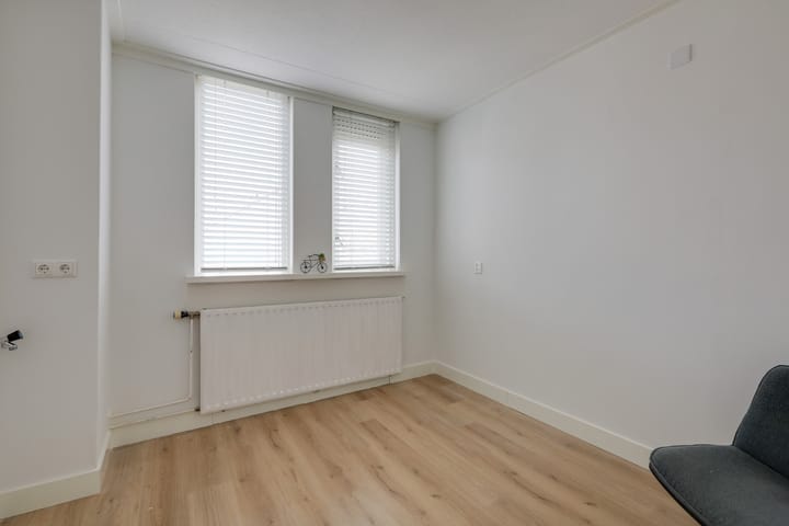 Foto 38 van Leeuwerikstraat 5