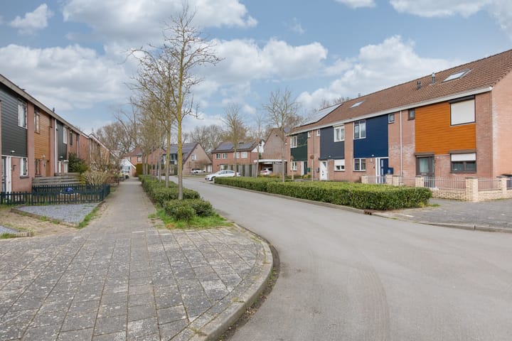 Foto 58 van Leeuwerikstraat 5