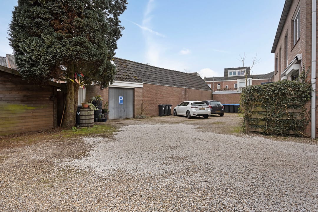 Foto 28 van Prins Bernhardlaan 6