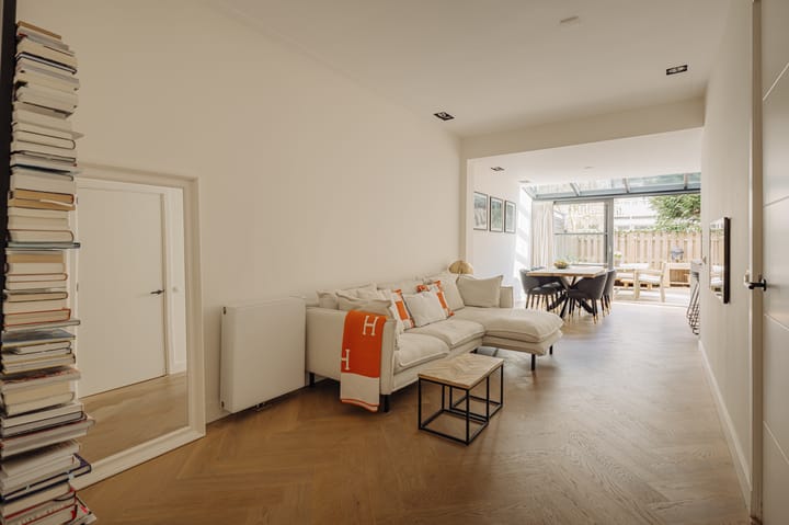 Photo 6 of Sassenheimstraat 44-H