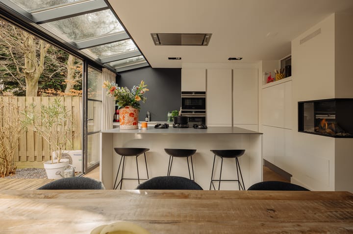 Photo 9 of Sassenheimstraat 44-H