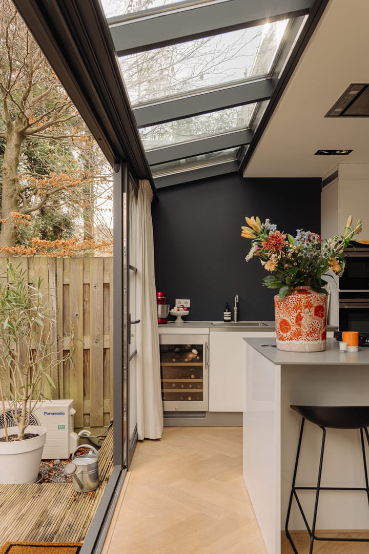 Photo 13 of Sassenheimstraat 44-H