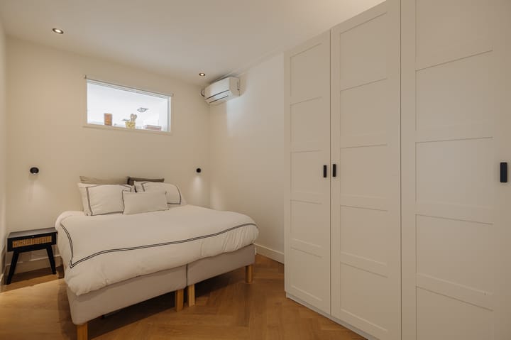 Photo 18 of Sassenheimstraat 44-H