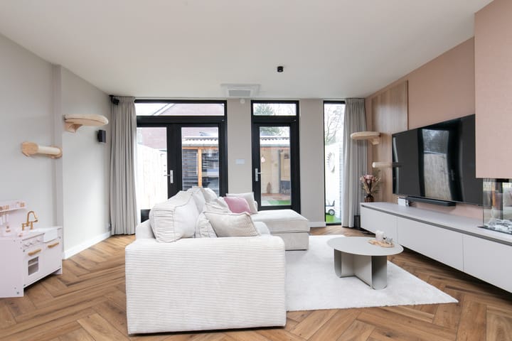 Foto 12 van Zuilenstraat 44