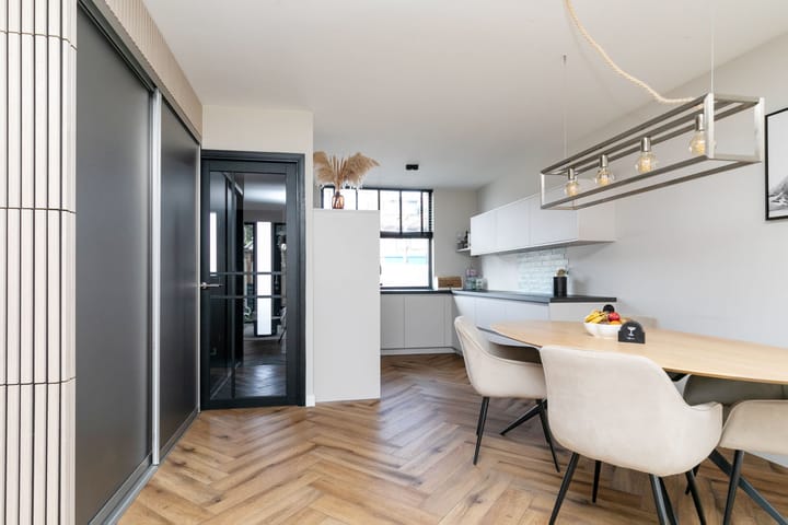 Foto 18 van Zuilenstraat 44