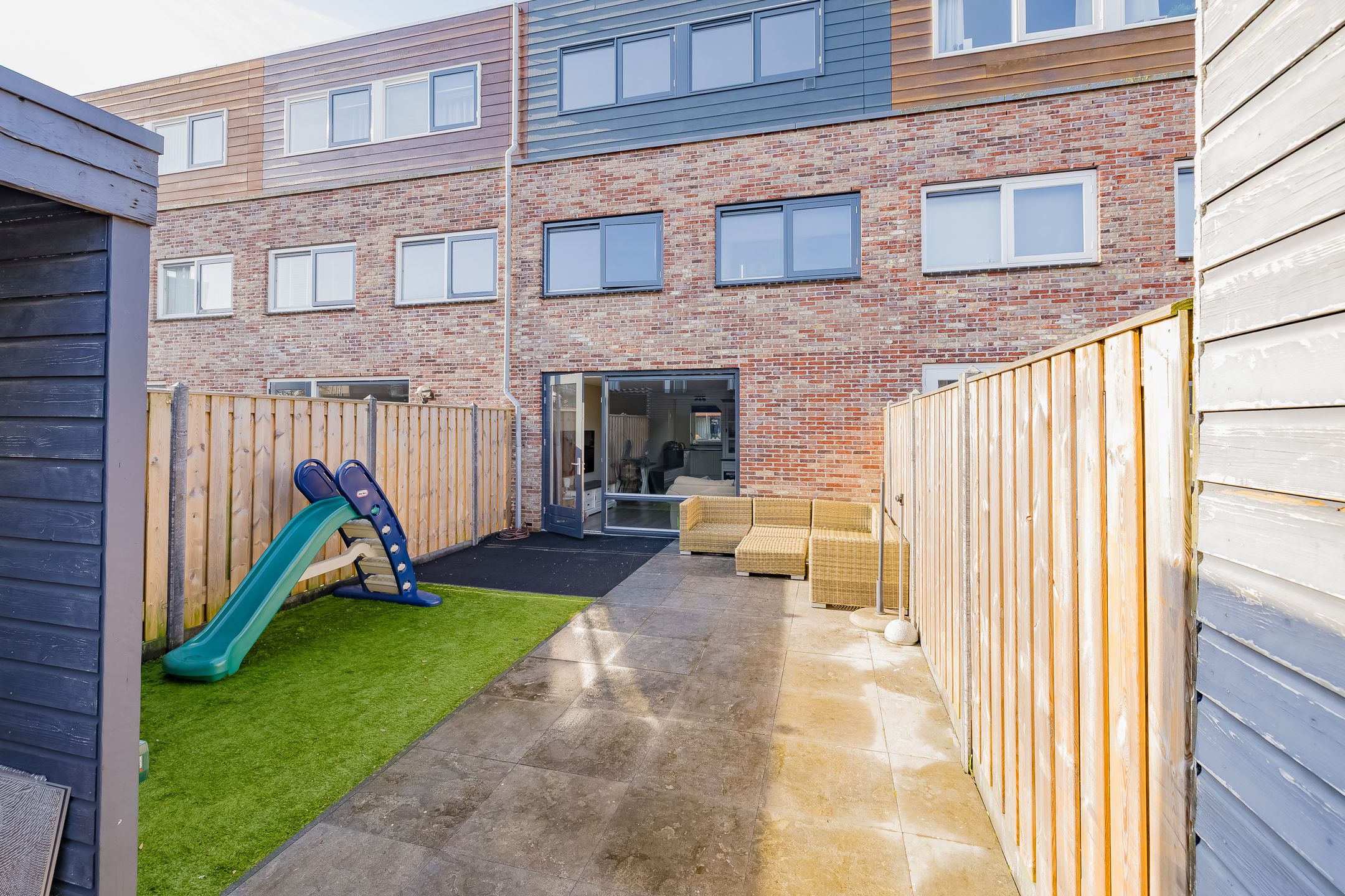 Foto 3 van Morgen 83