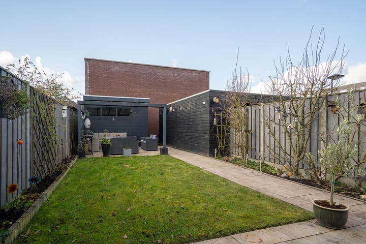 Foto 25 van Kokerjuffer 35