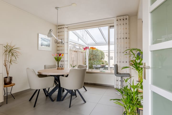 Foto 18 van Rozenplantsoen 9