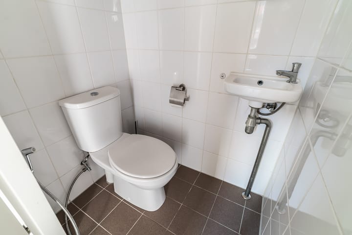 Foto 3 van Vrouw Avenweg 177