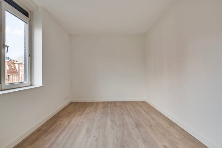 Foto 16 van Zalm 154