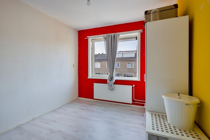 Photo 19 of Von Liebigstraat 11