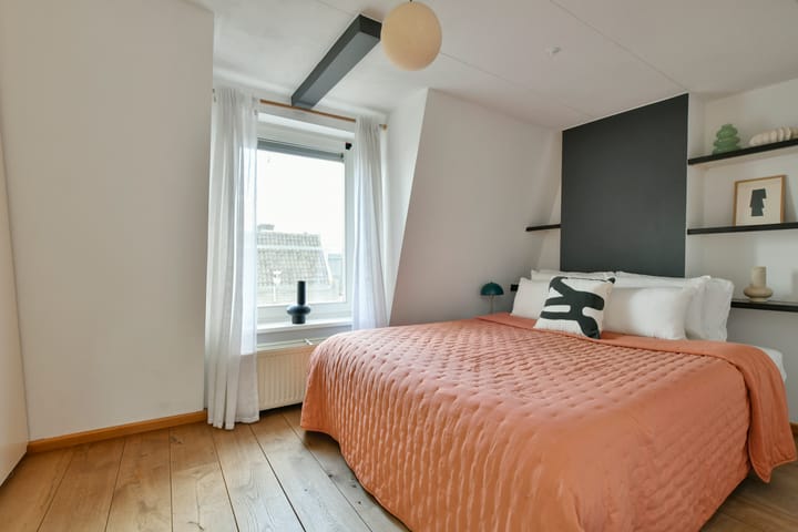 Foto 12 van De Wittenstraat 103-4