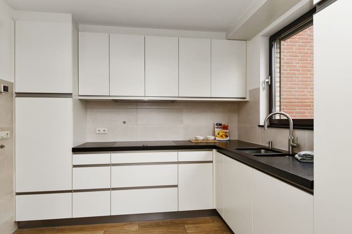 Foto 4 van Adelastraat 16