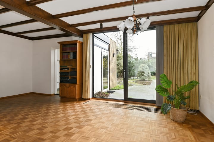 Foto 11 van Adelastraat 16