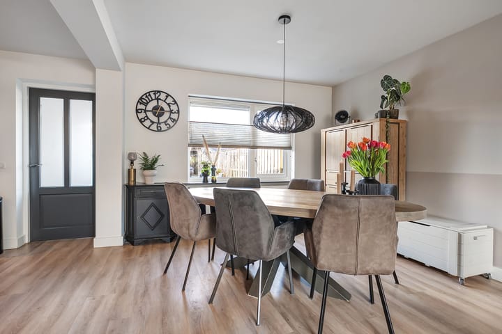 Foto 11 van Emmastraat 34