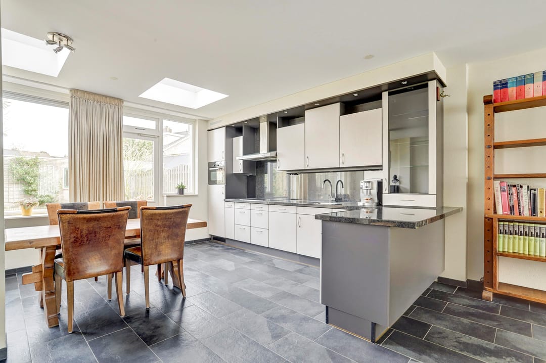 Foto 2 van Wolvespoor 25