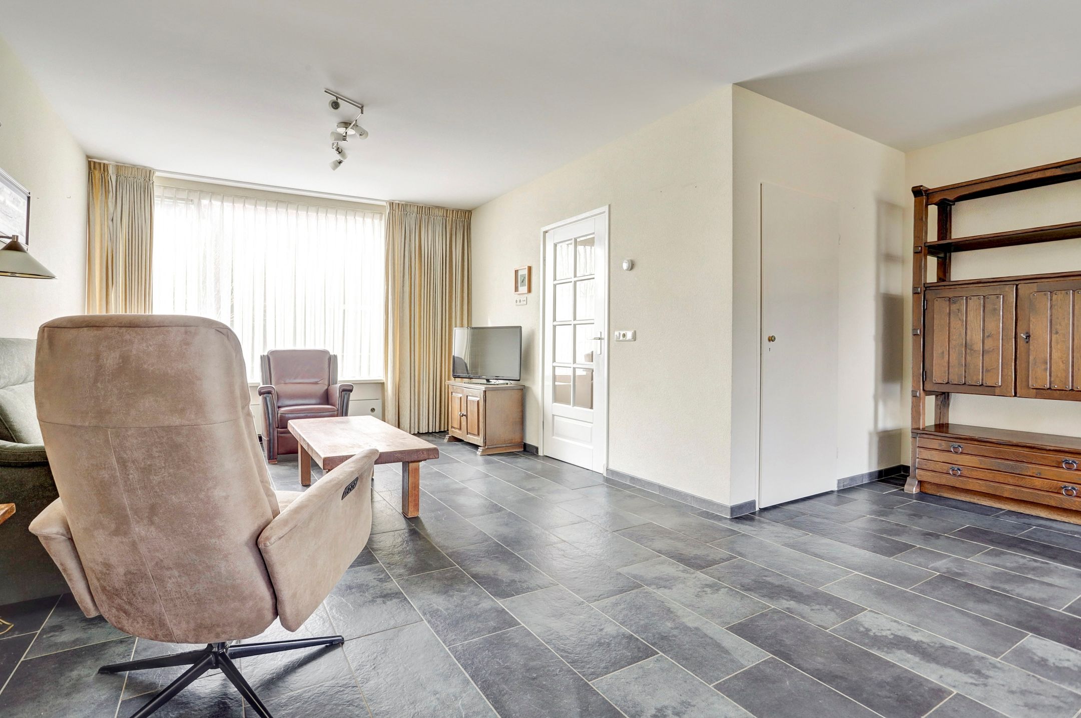 Foto 9 van Wolvespoor 25