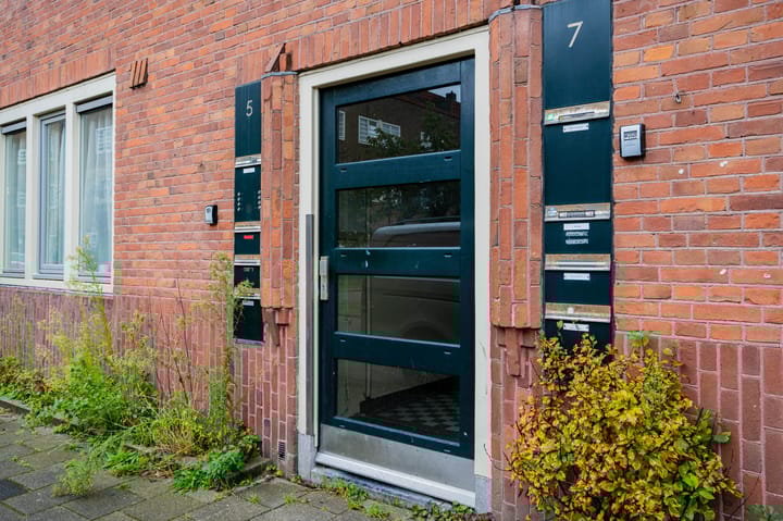 Foto 23 van Henriëtte Ronnerplein 5-2