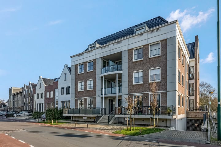 Foto 1 van Binnenweg 10-8